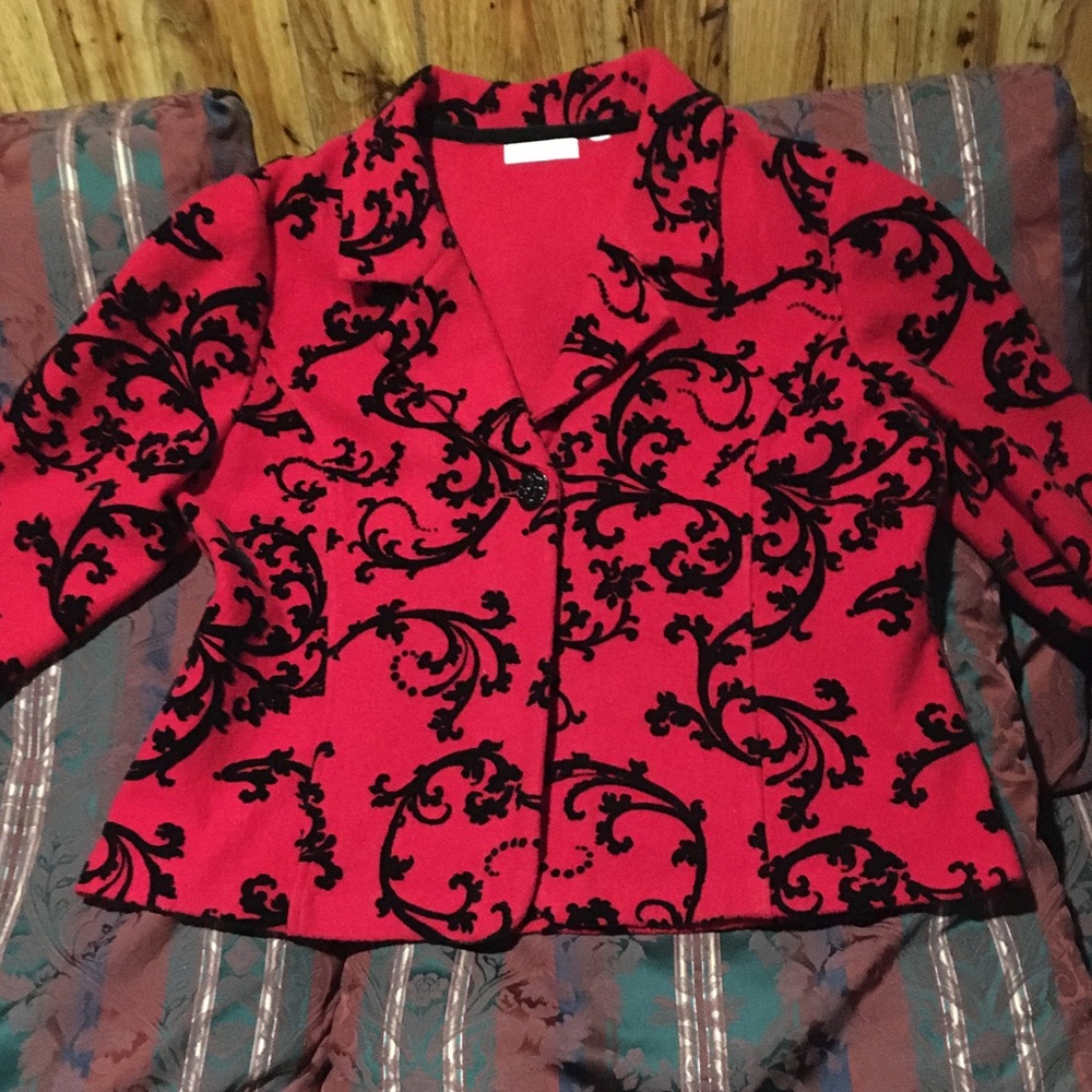 Ladies Coldwater Creek Jacket. Size XL Red/Black